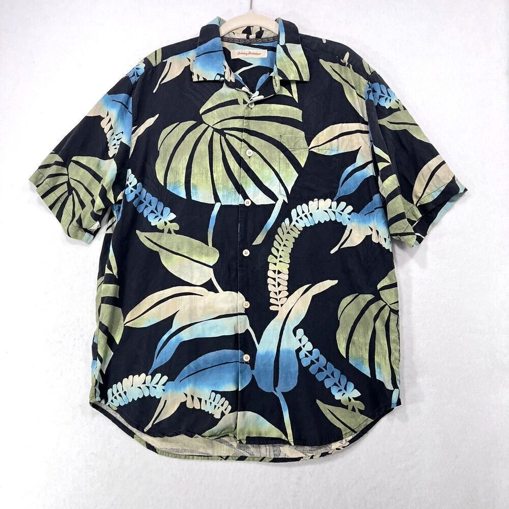 Tommy Bahama Shirt Men Medium Black 100% Silk Floral Hawaiian Tropical Aloha